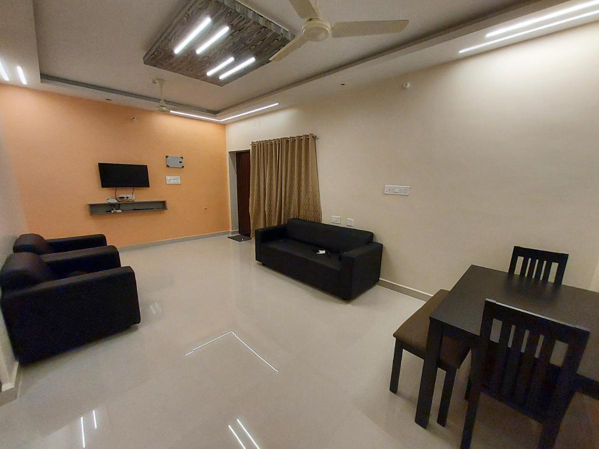 Srirangam Service Apartment Tiruchirappalli Exterior foto