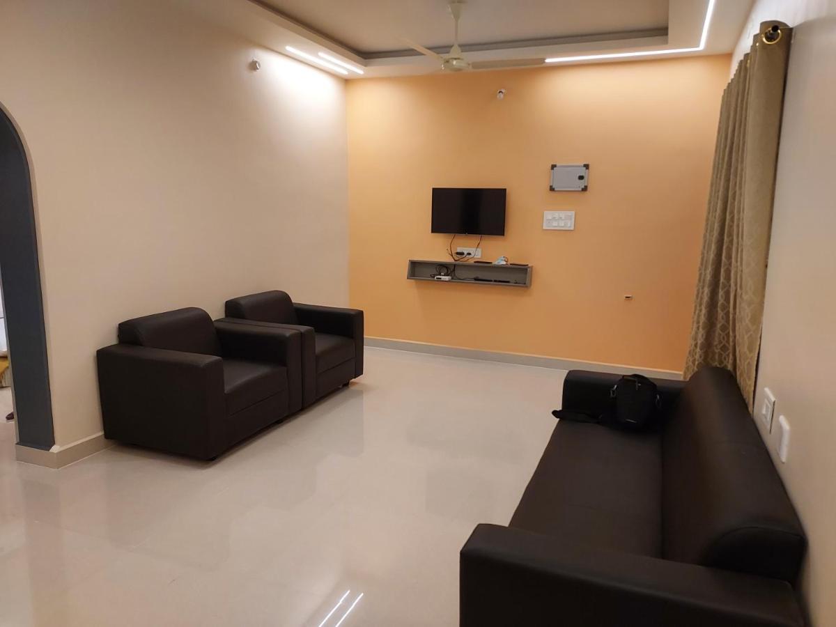 Srirangam Service Apartment Tiruchirappalli Exterior foto