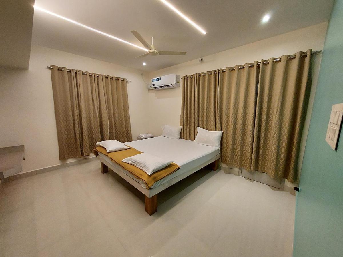 Srirangam Service Apartment Tiruchirappalli Exterior foto