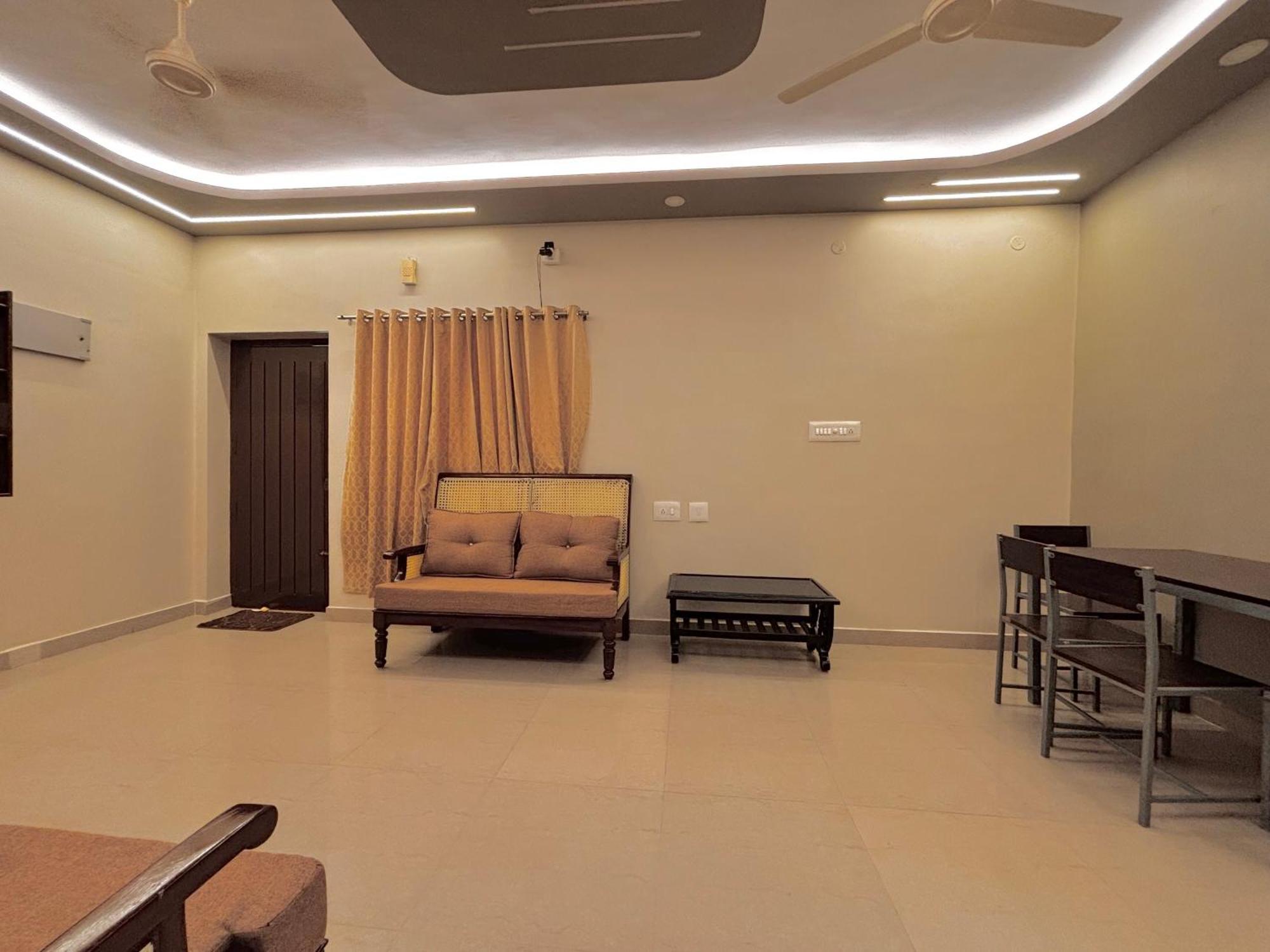 Srirangam Service Apartment Tiruchirappalli Exterior foto